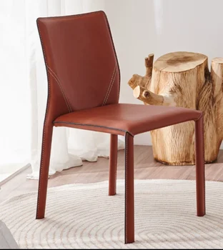 Обеденный стол и стул для учителя в итальянском стиле, простой обеденный стул из кожи под седло, домашний кремовый стиль в скандинавской кожаной обертке s